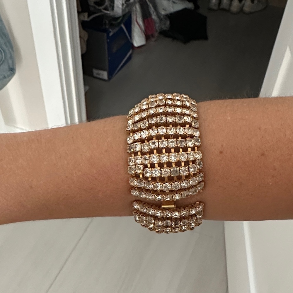 Dazzling Gold Crystal Bracelet